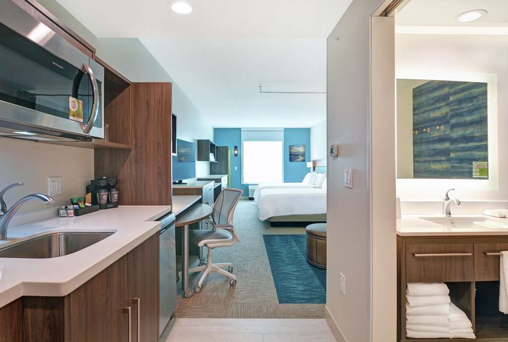 Home2 Suites By Hilton Bettendorf Quad Cities Номер фото
